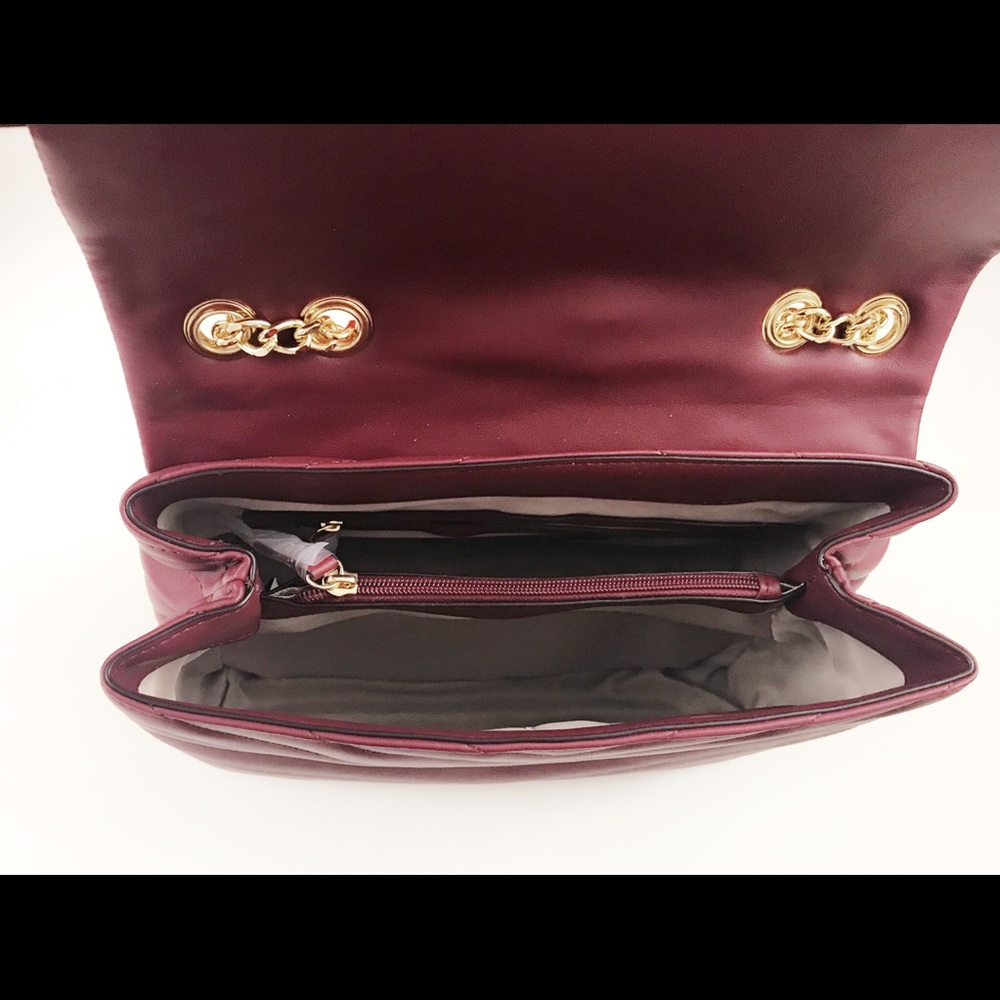 NINE WEST CLARET GOLD CHAIN/LEATHER STRAP … - Picture 4 of 7